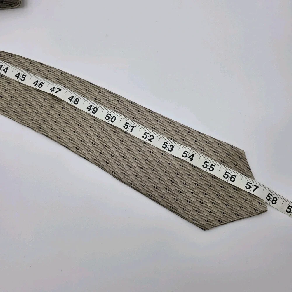 Stafford Executive Men's Brown Geometric 100% Silk Tie Made In Italy Necktie
